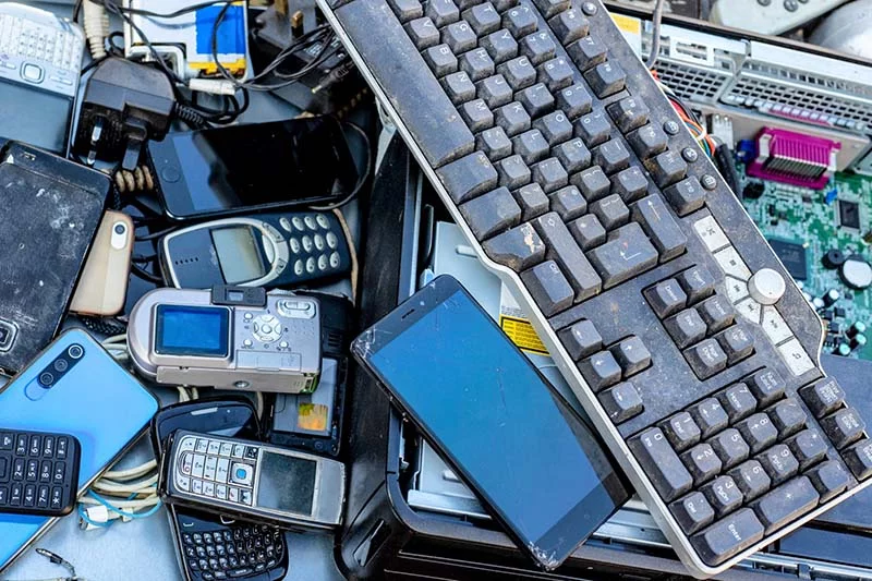 انواع دستگاه بازیافت زباله شهری و خانگی 12 کامپیوتر